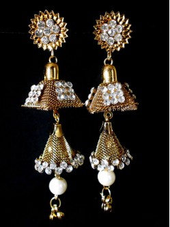 latest-jhumka-earrings-3G124ER26167